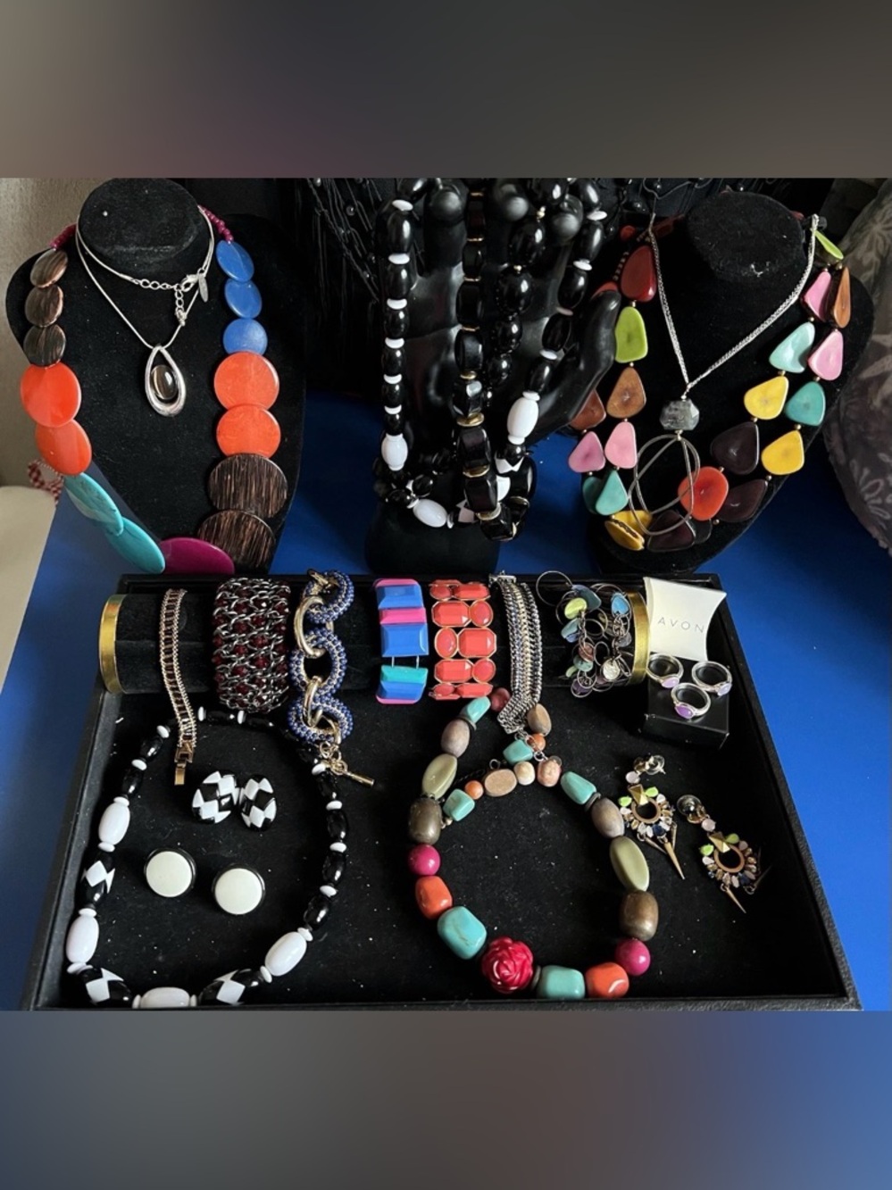 Spring! Colorful Lot!! Most signed, Necklaces, Bracelets, Rings, wear-resell
